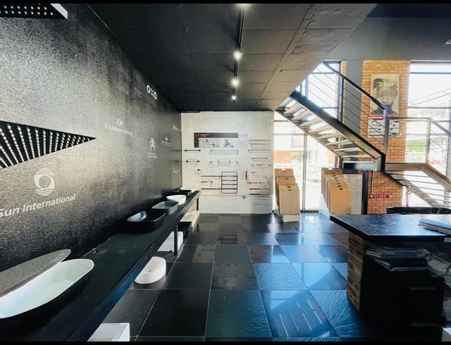 320M² RETAIL TO LET IN FOURWAYS